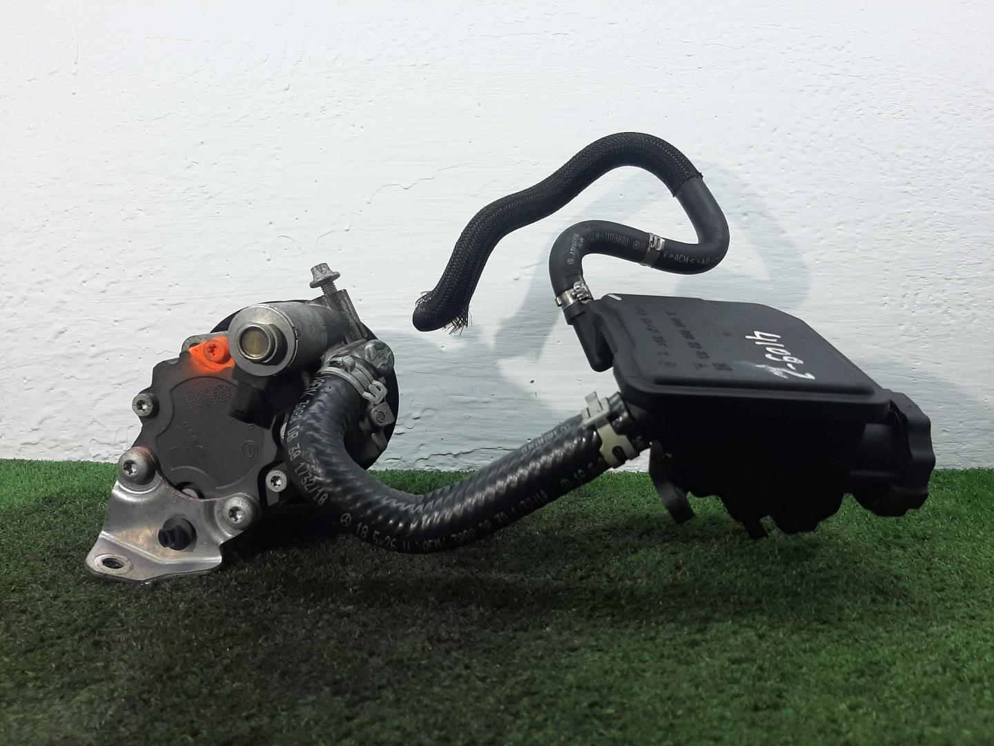 Насос ГУР (гидроусилитель руля)