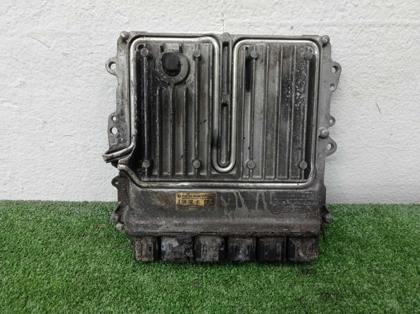 Блок управления двигателем