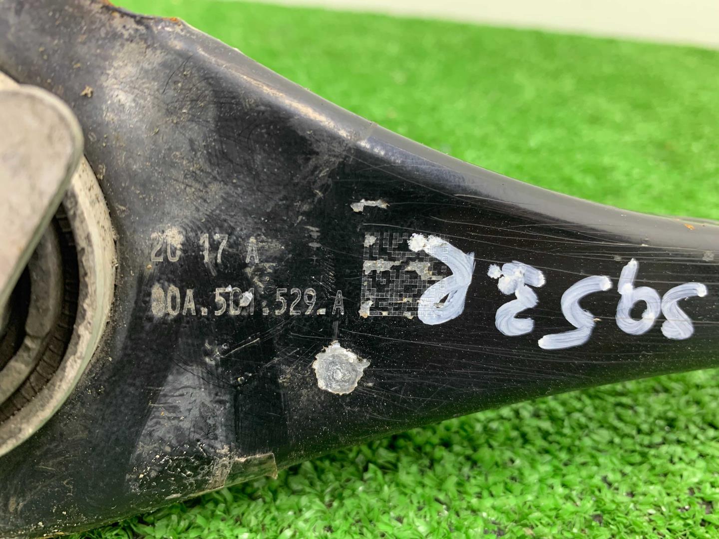 Рычаг задний левый