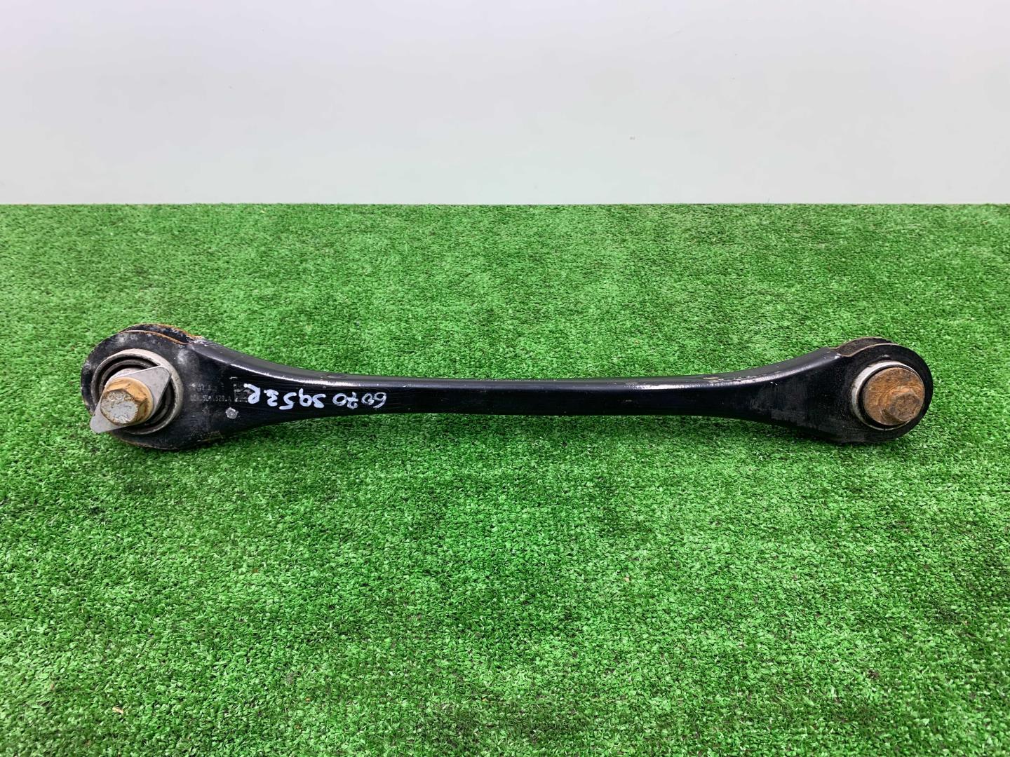 Рычаг задний левый