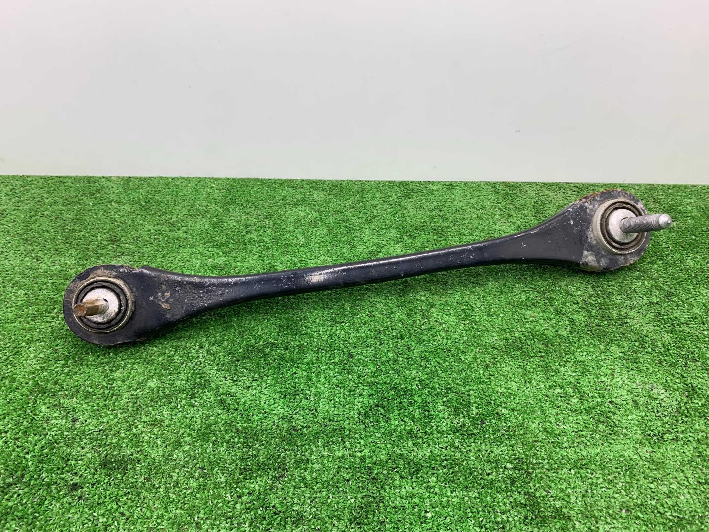 Рычаг задний левый