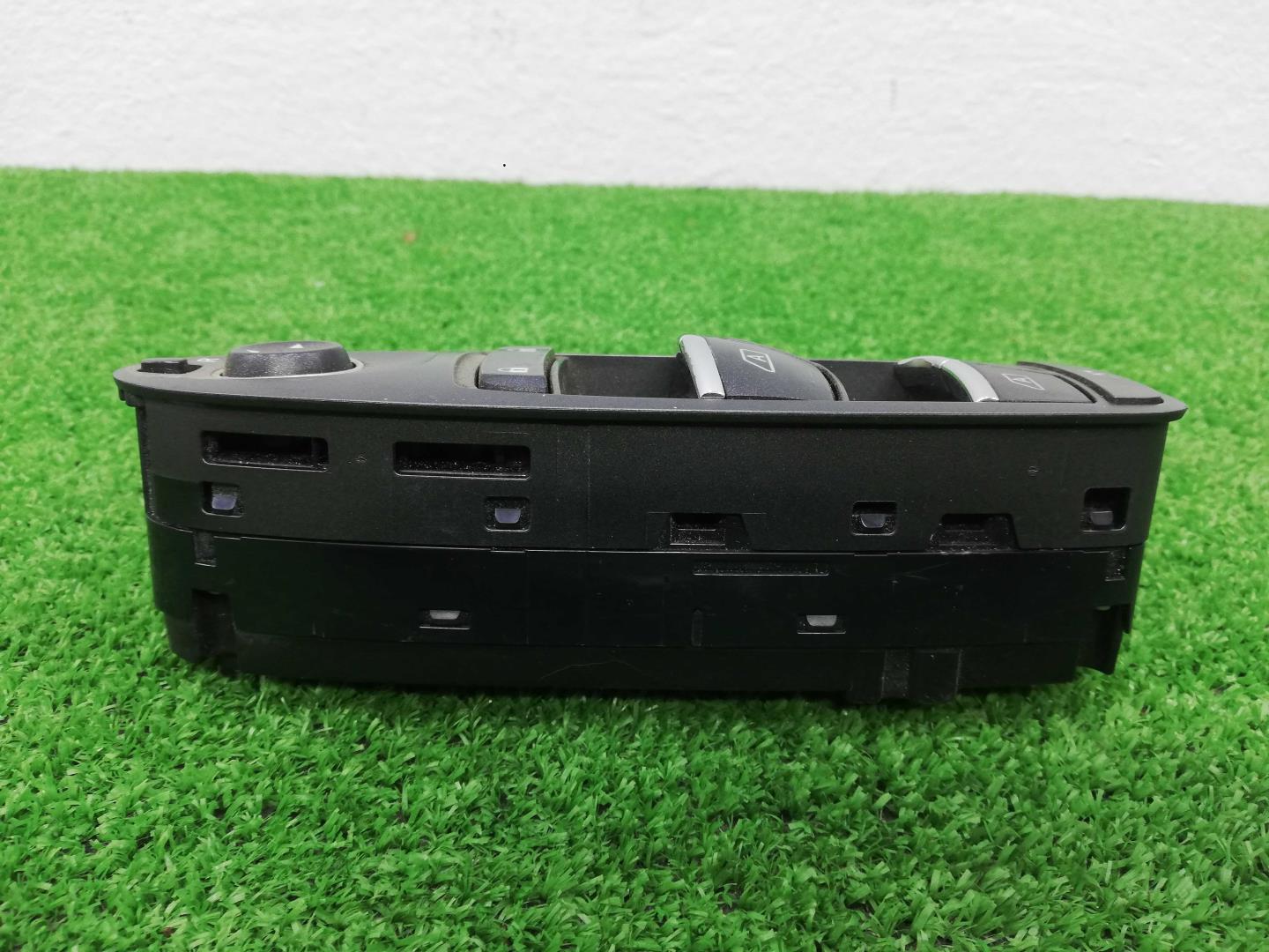 Блок управления стеклоподъемниками