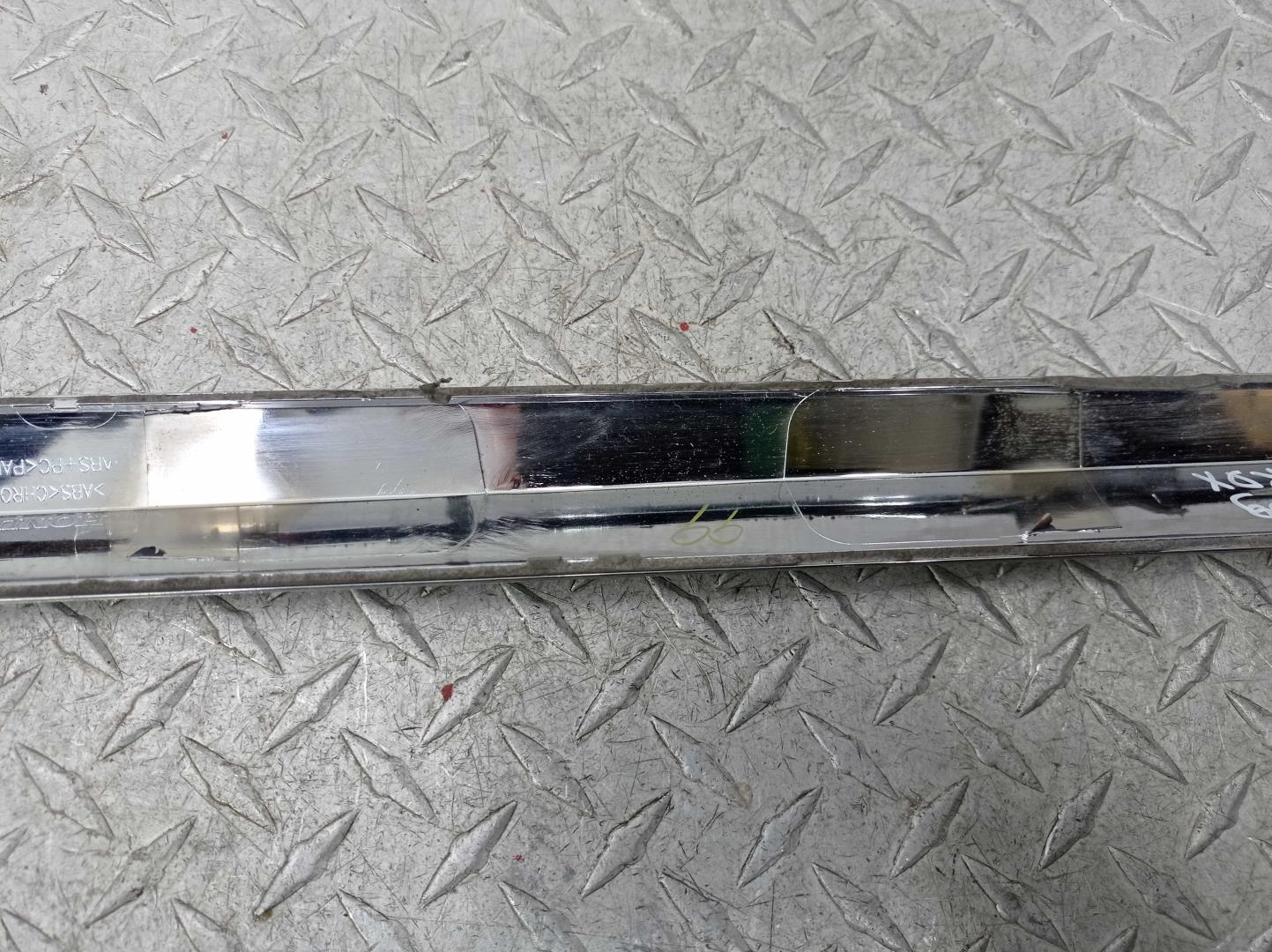 Накладка (кузов наружные)