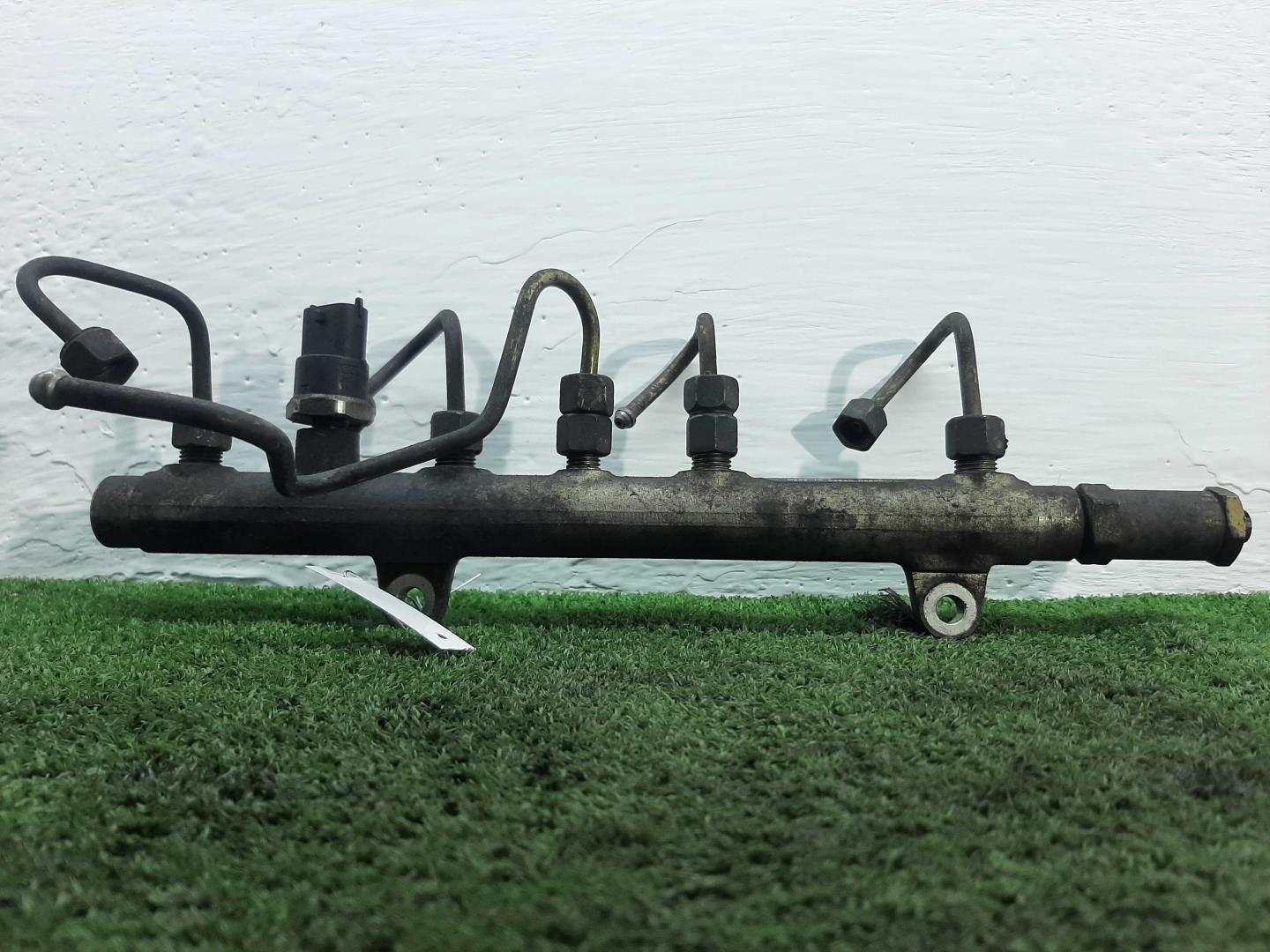 Рейка топливная (рампа)