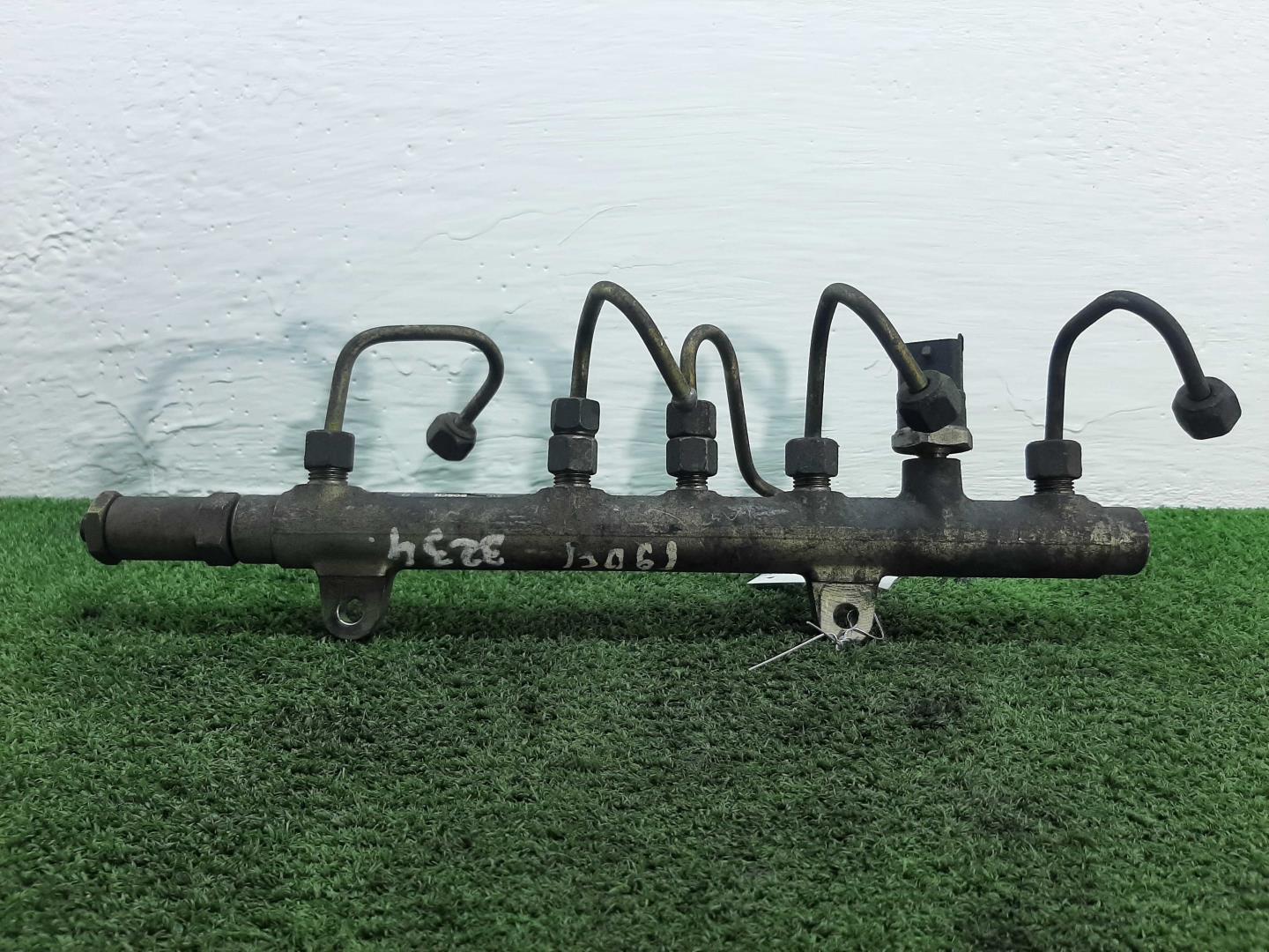 Рейка топливная (рампа)