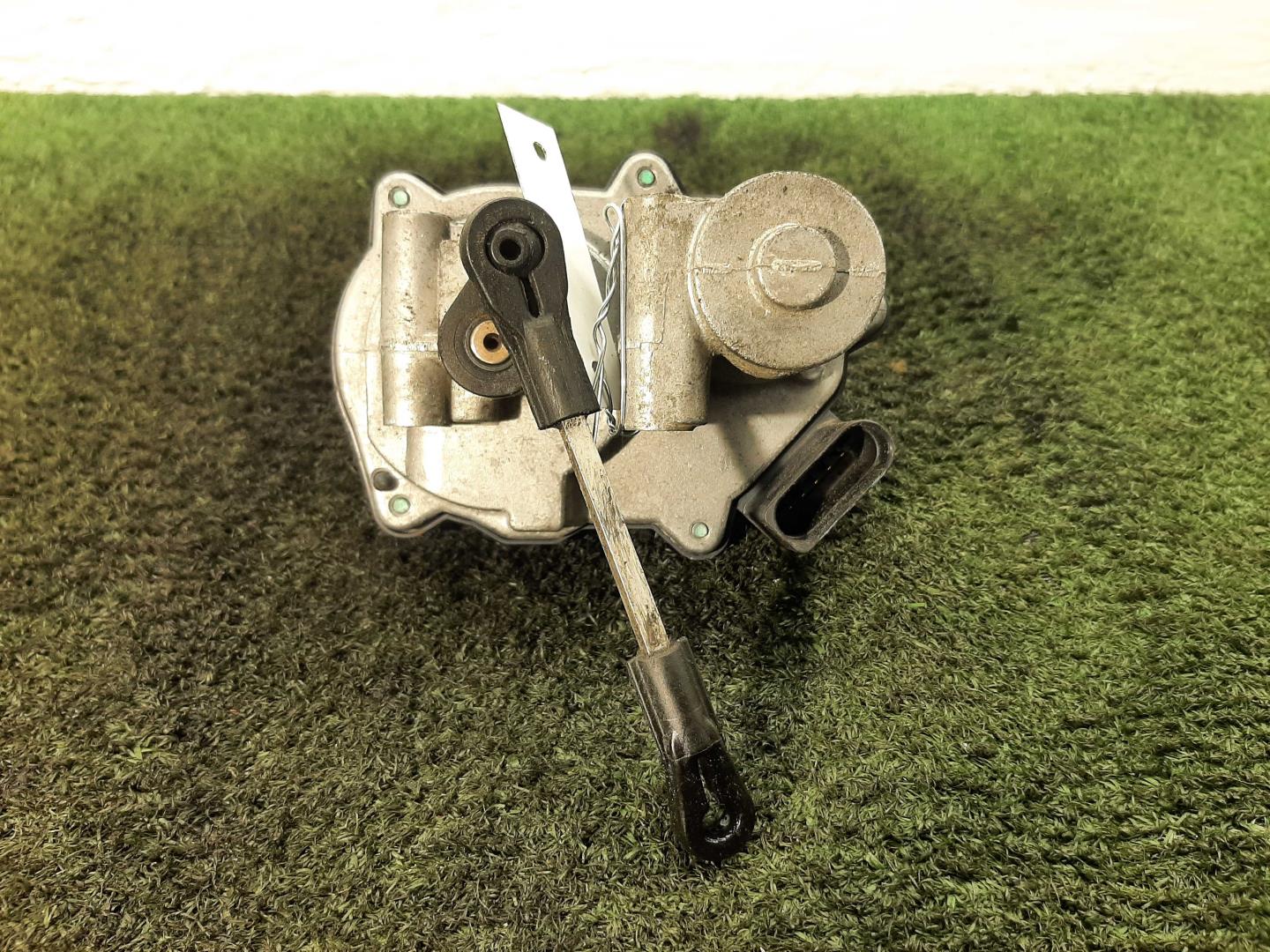 Моторчик привода заслонок