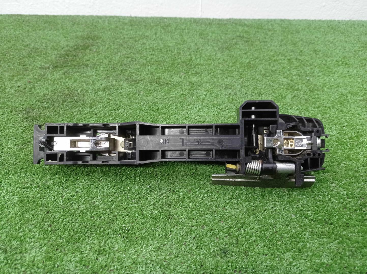 Ручка двери задней наружная левая