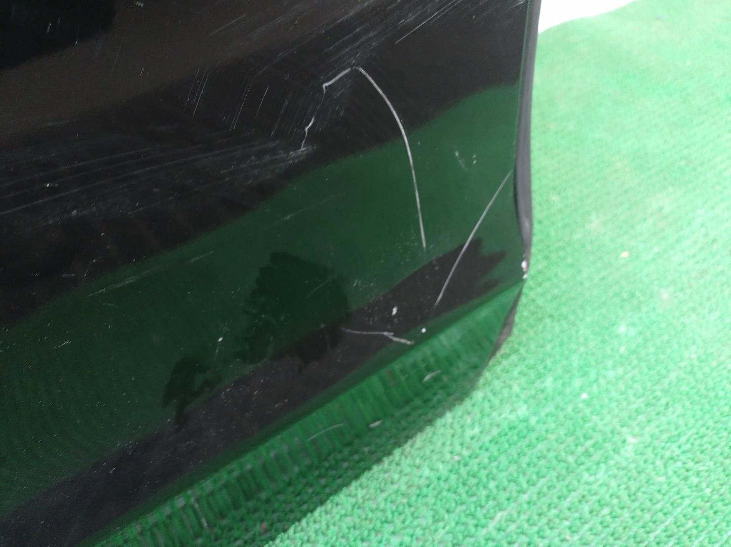 Стекло двери задней правой