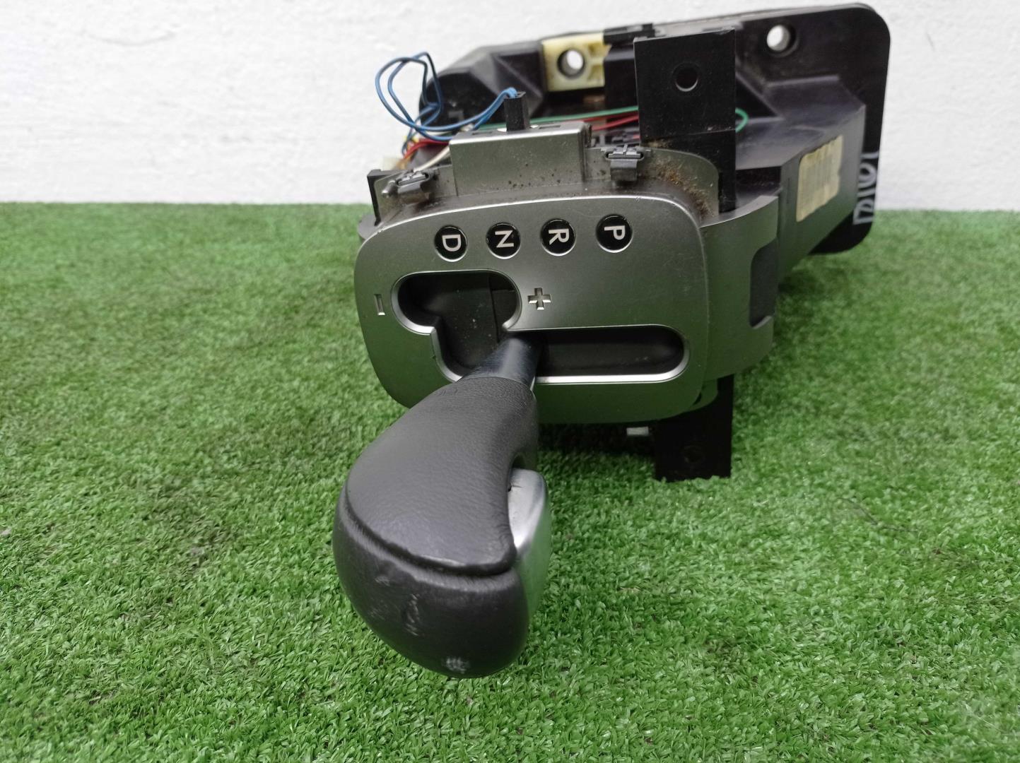 Кулиса МКПП / АКПП