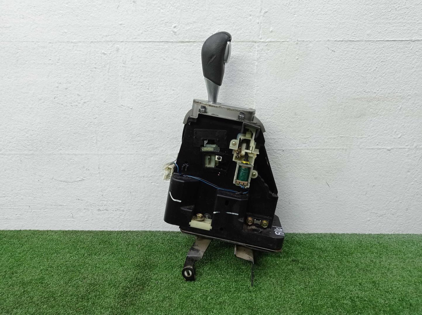 Кулиса МКПП / АКПП