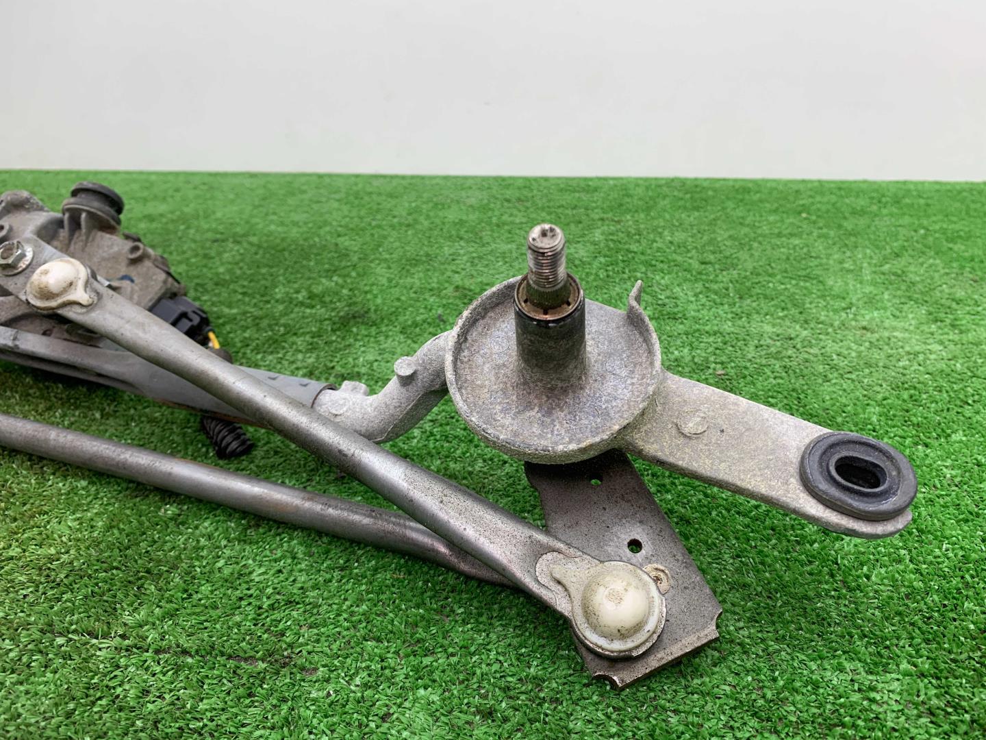 Трапеция стеклоочистителей