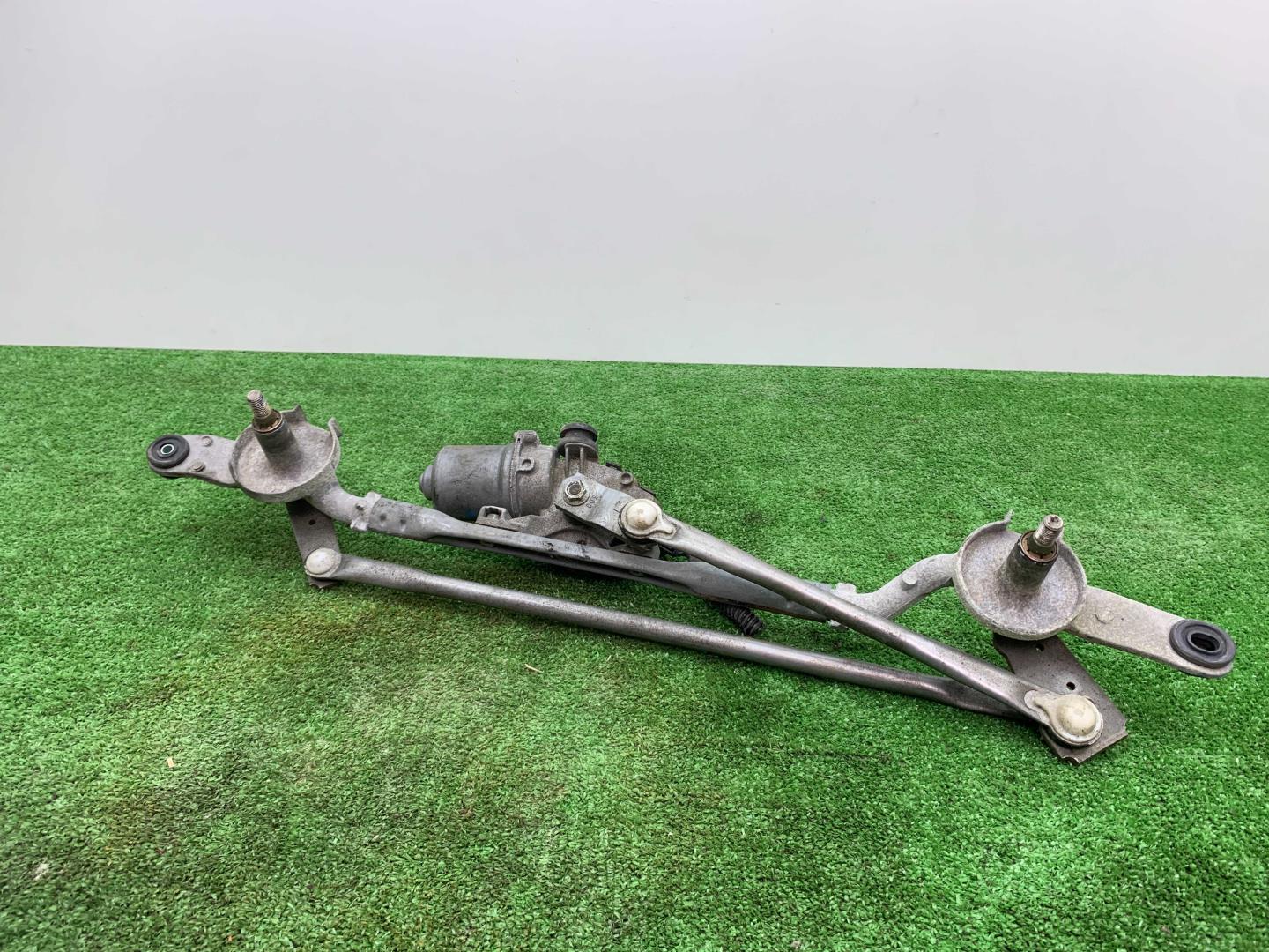 Трапеция стеклоочистителей