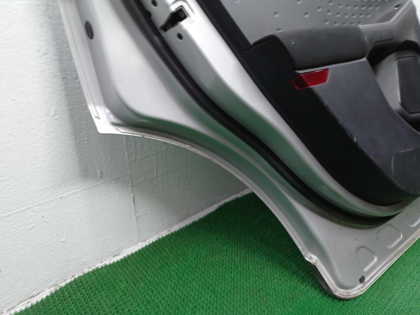 Стеклоподъемник электр. задний левый