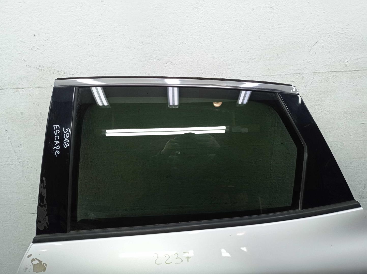 Стеклоподъемник электр. задний левый