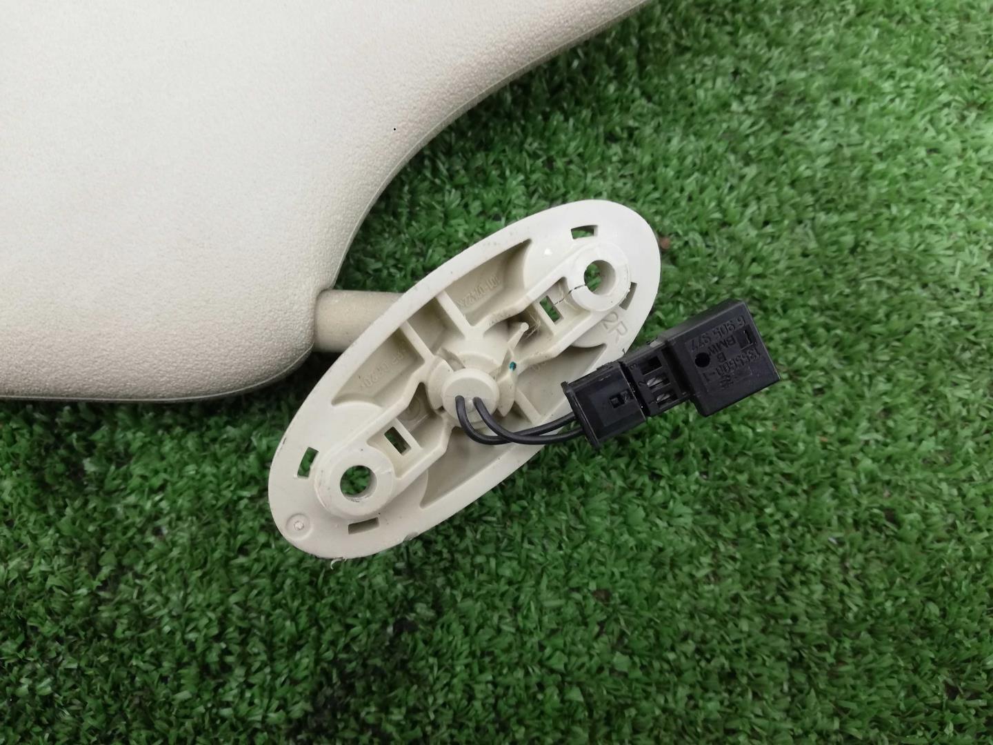 Козырек солнцезащитный