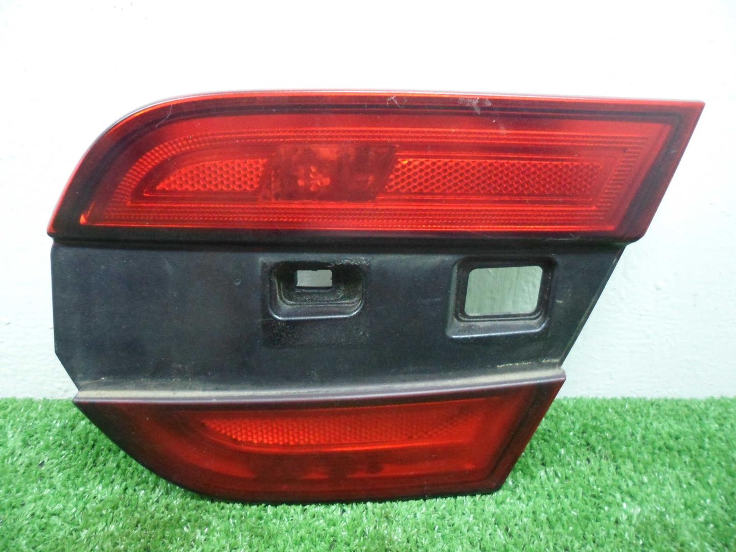 Фонарь задний внутренний правый