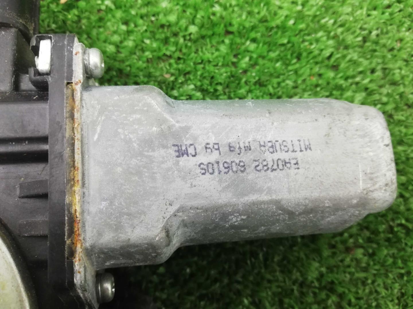 Стеклоподъемник электр. передний правый