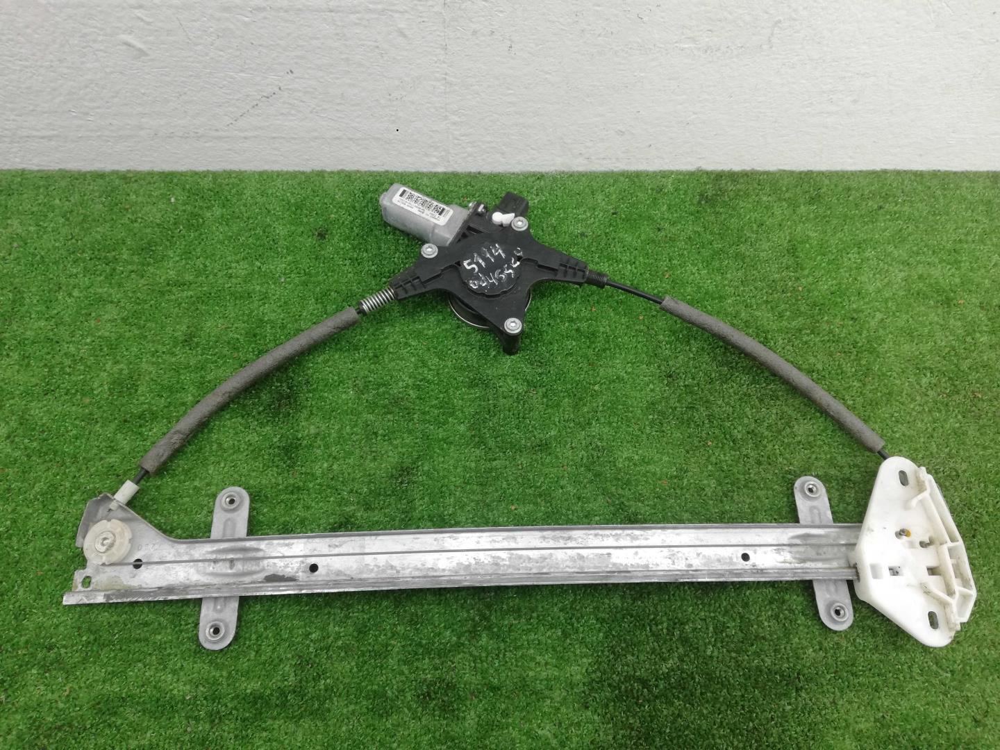 Стеклоподъемник электр. передний правый