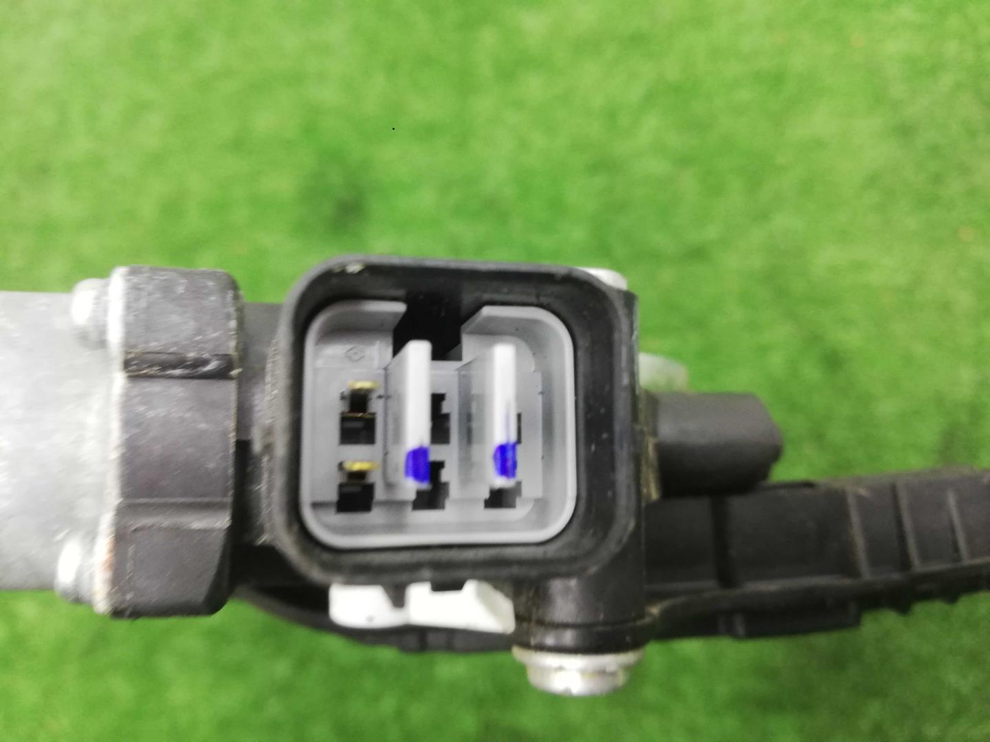 Стеклоподъемник электр. передний правый