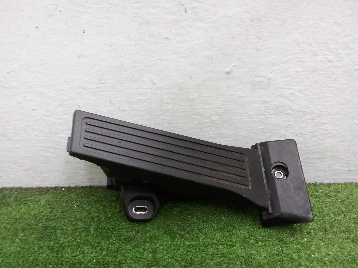 Педаль газа