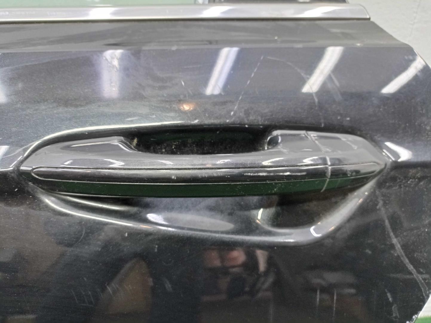 Дверь задняя левая