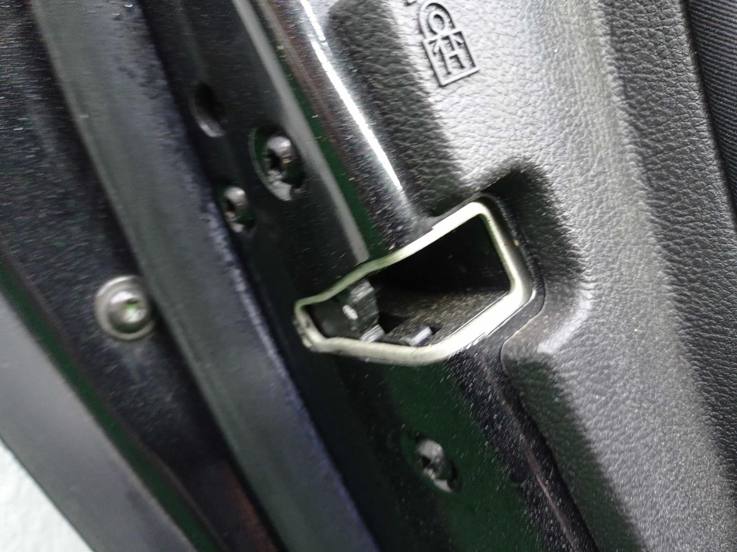 Дверь задняя левая