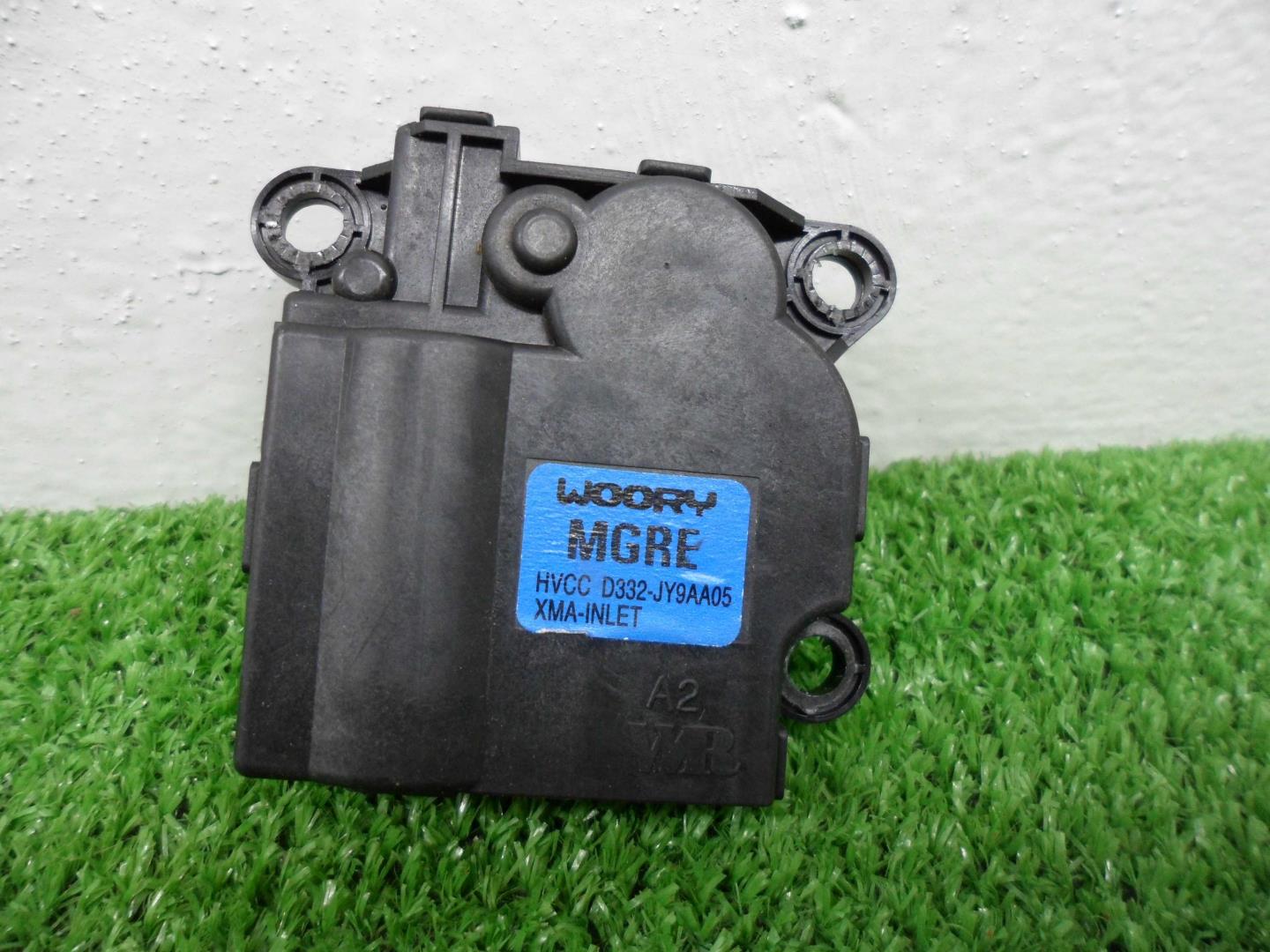 Моторчик заслонки печки