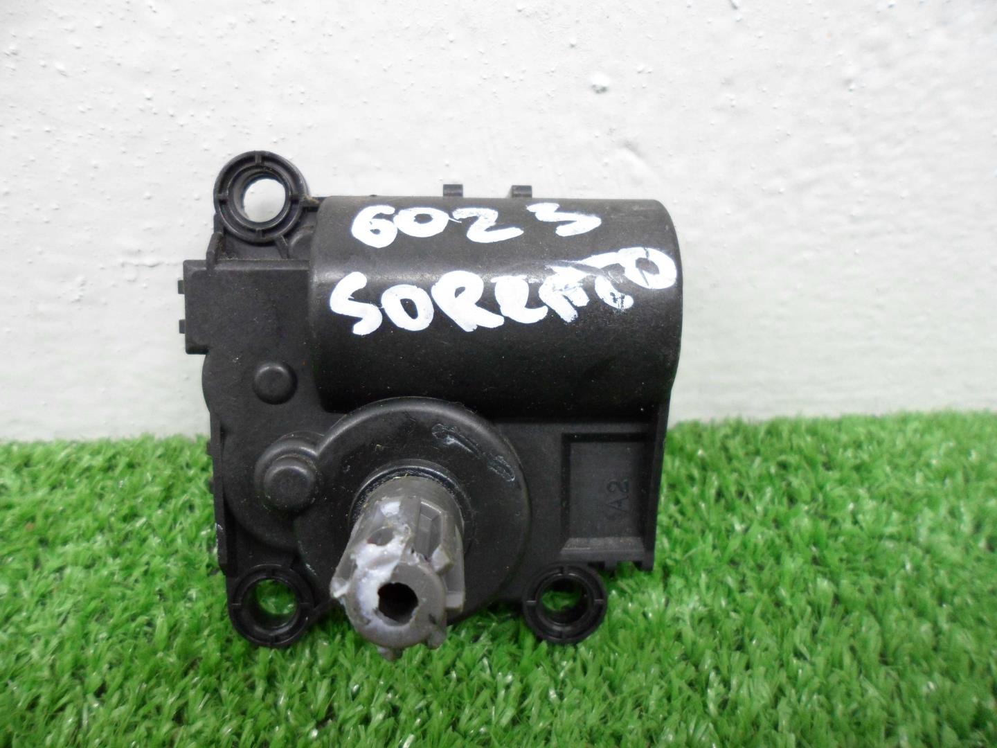 Моторчик заслонки печки