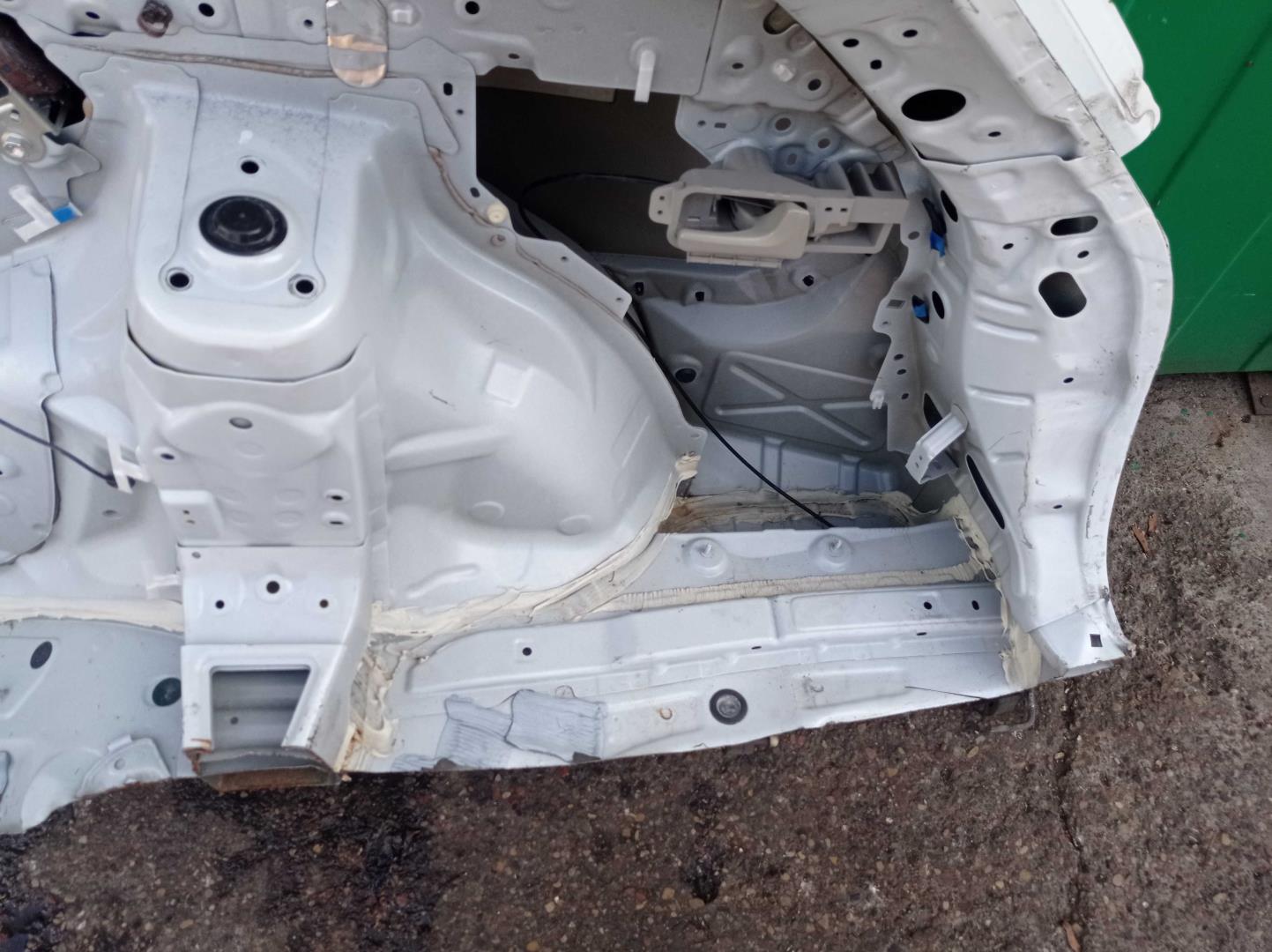 Крыло заднее правое