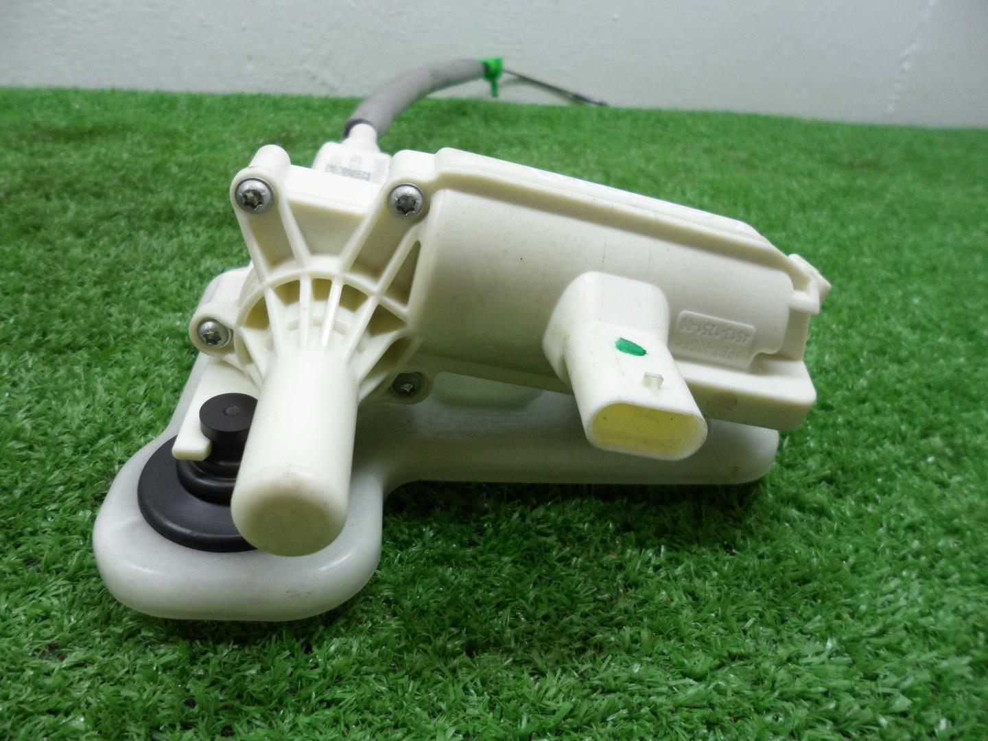 Активатор замка багажника