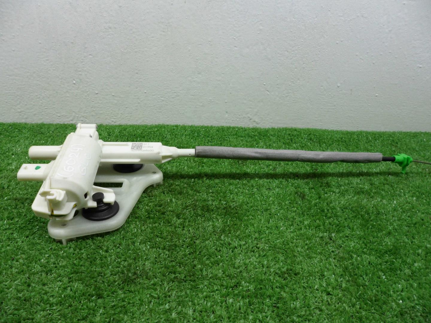 Активатор замка багажника