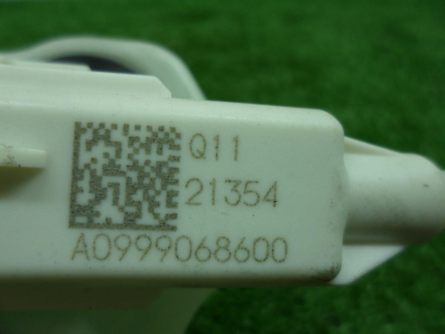 Активатор замка багажника