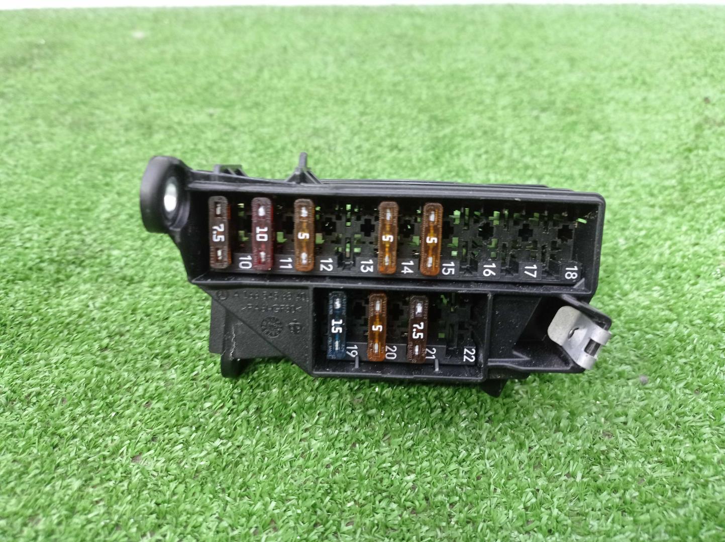 Блок предохранителей