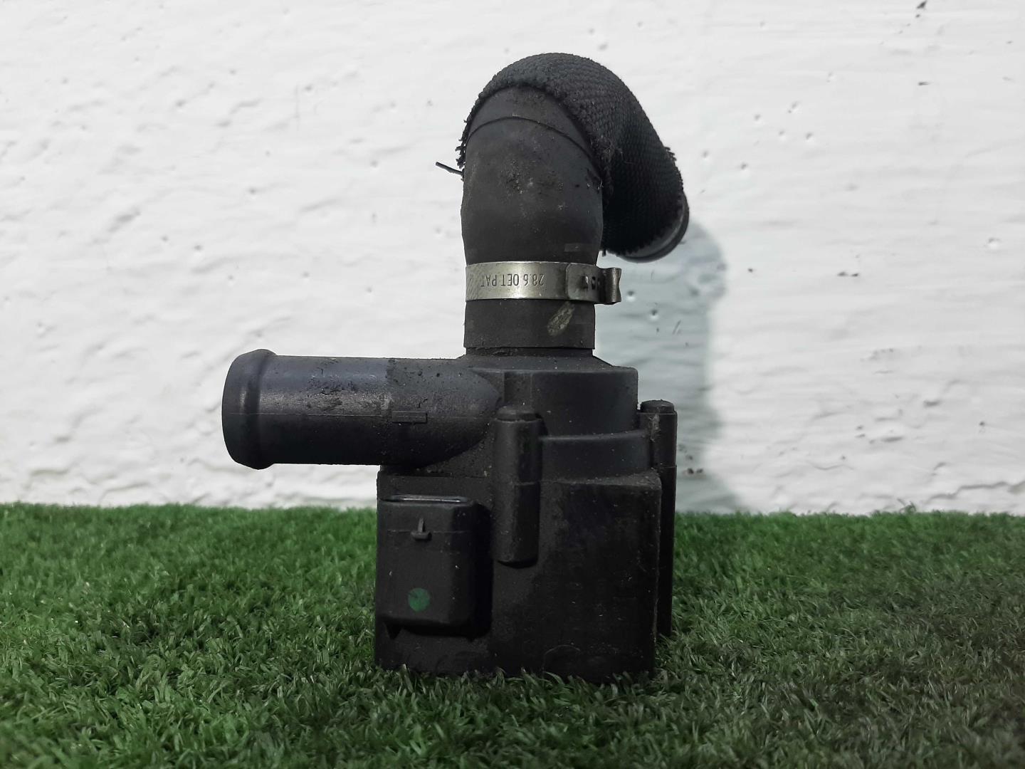 Насос электрический (доп.помпа)