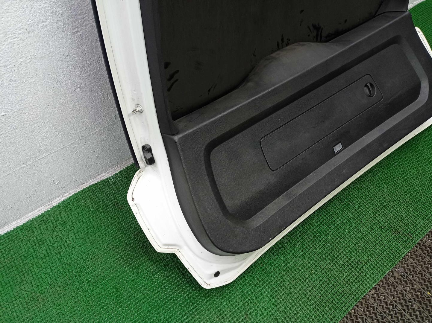 Крышка багажника