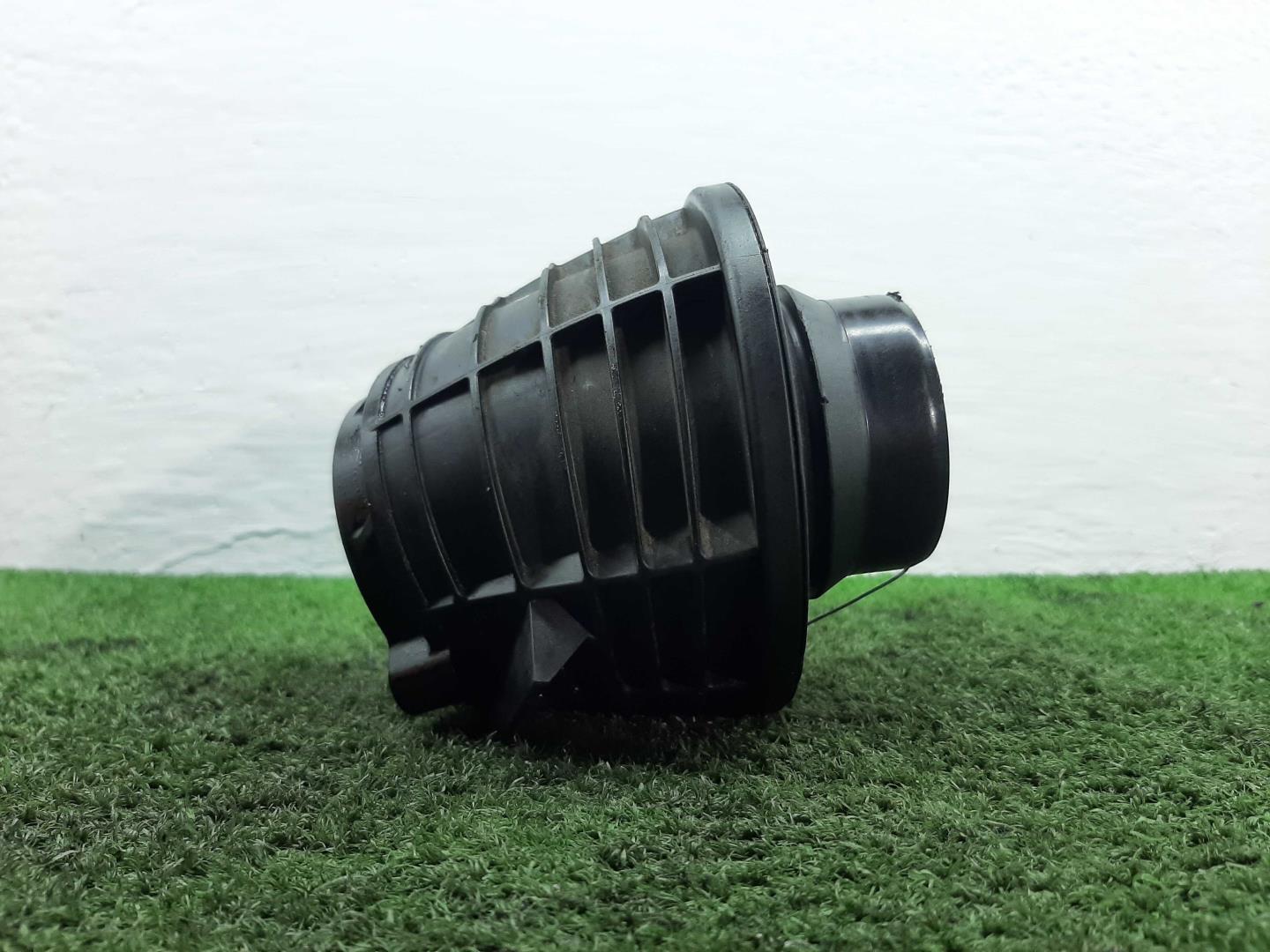 Резонатор воздушного фильтра