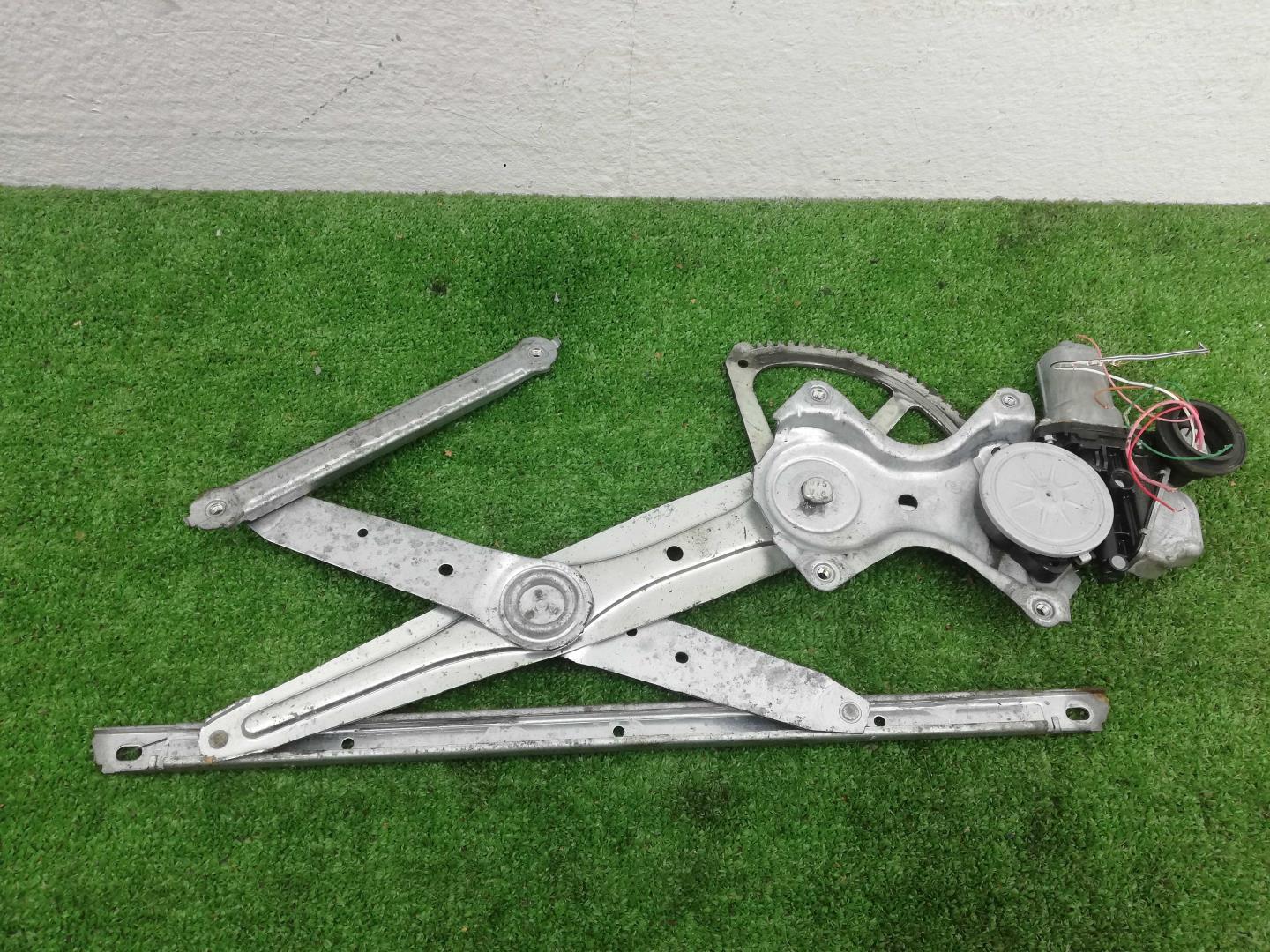 Стеклоподъемник электр. передний левый