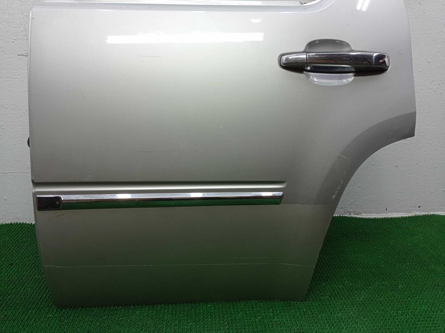 Дверь задняя левая