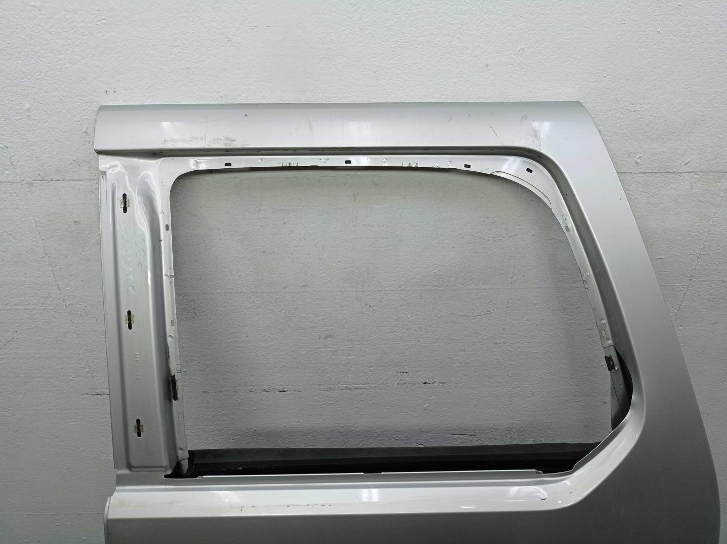 Дверь задняя левая