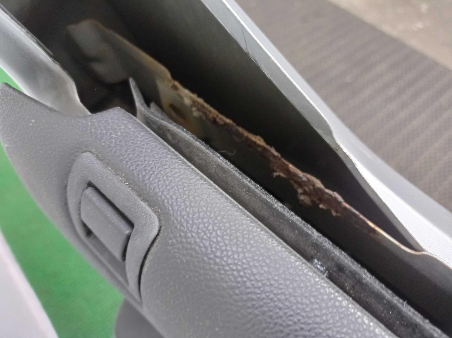 Стеклоподъемник электр. задний левый