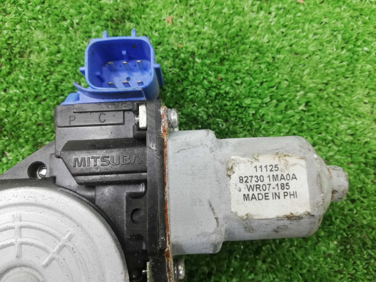 Стеклоподъемник электр. задний правый