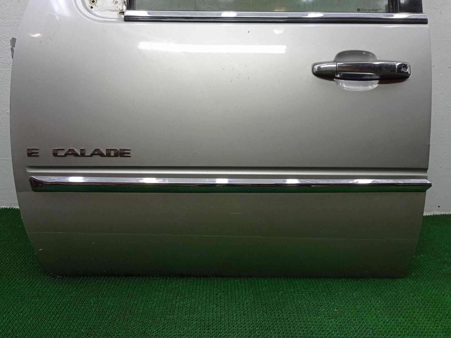 Замок двери передней левой