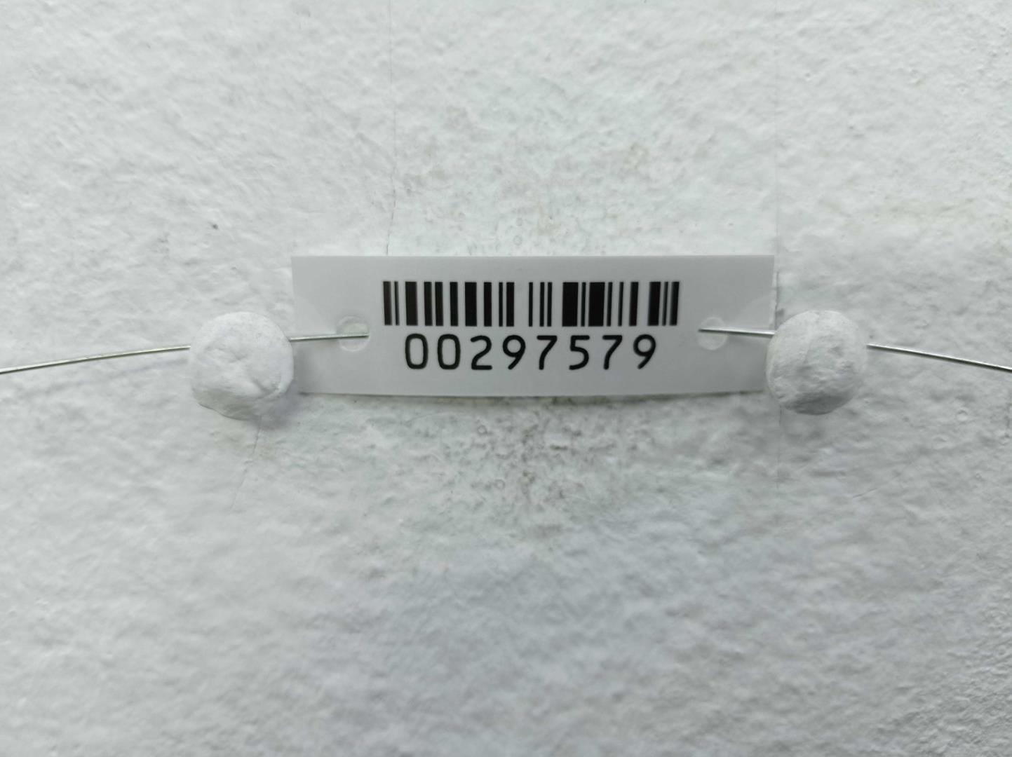 Замок двери передней левой