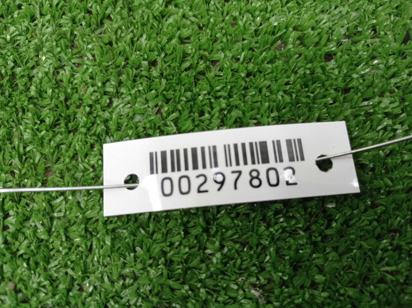 Петля двери