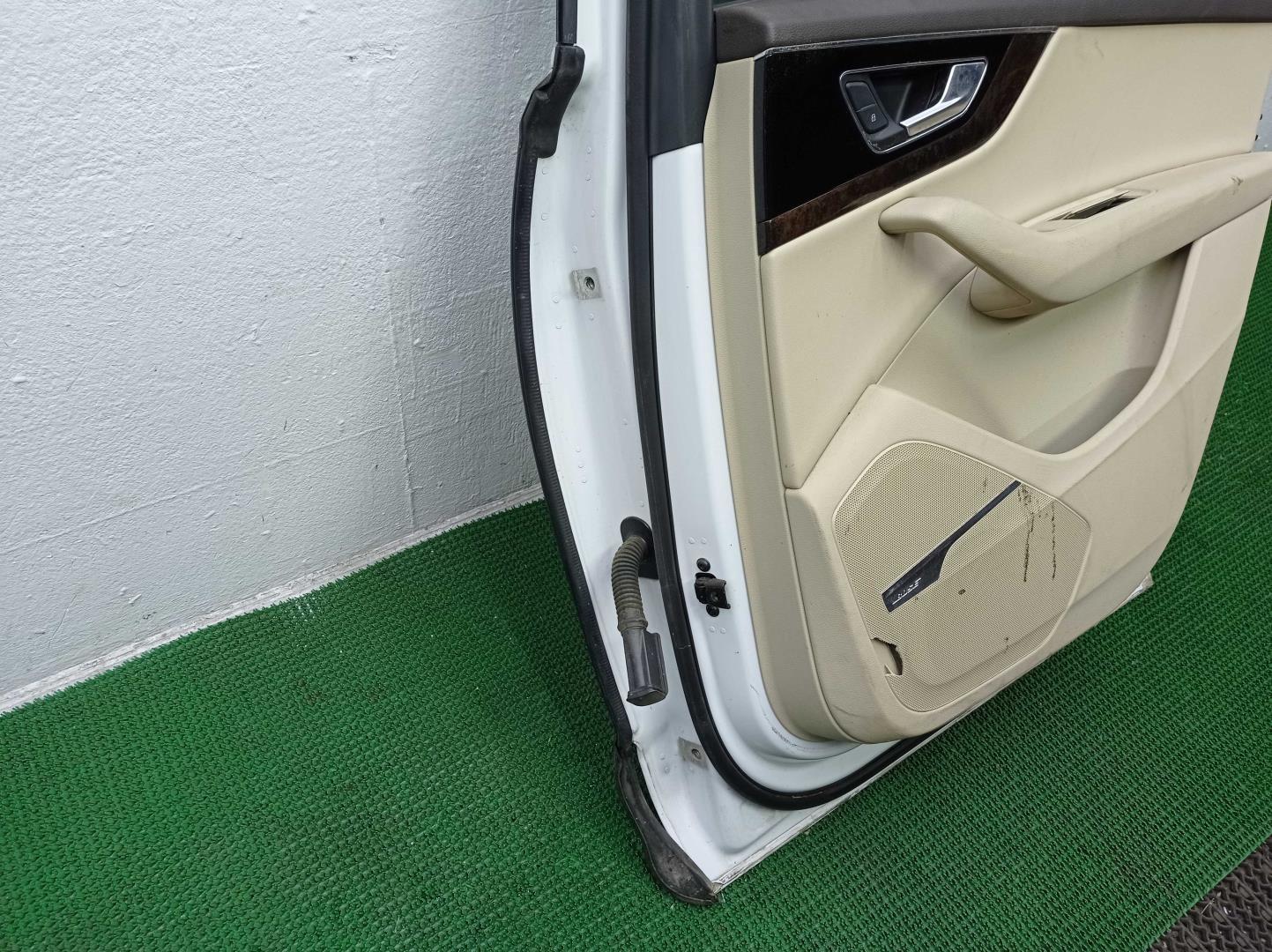 Ручка двери задней наружная правая