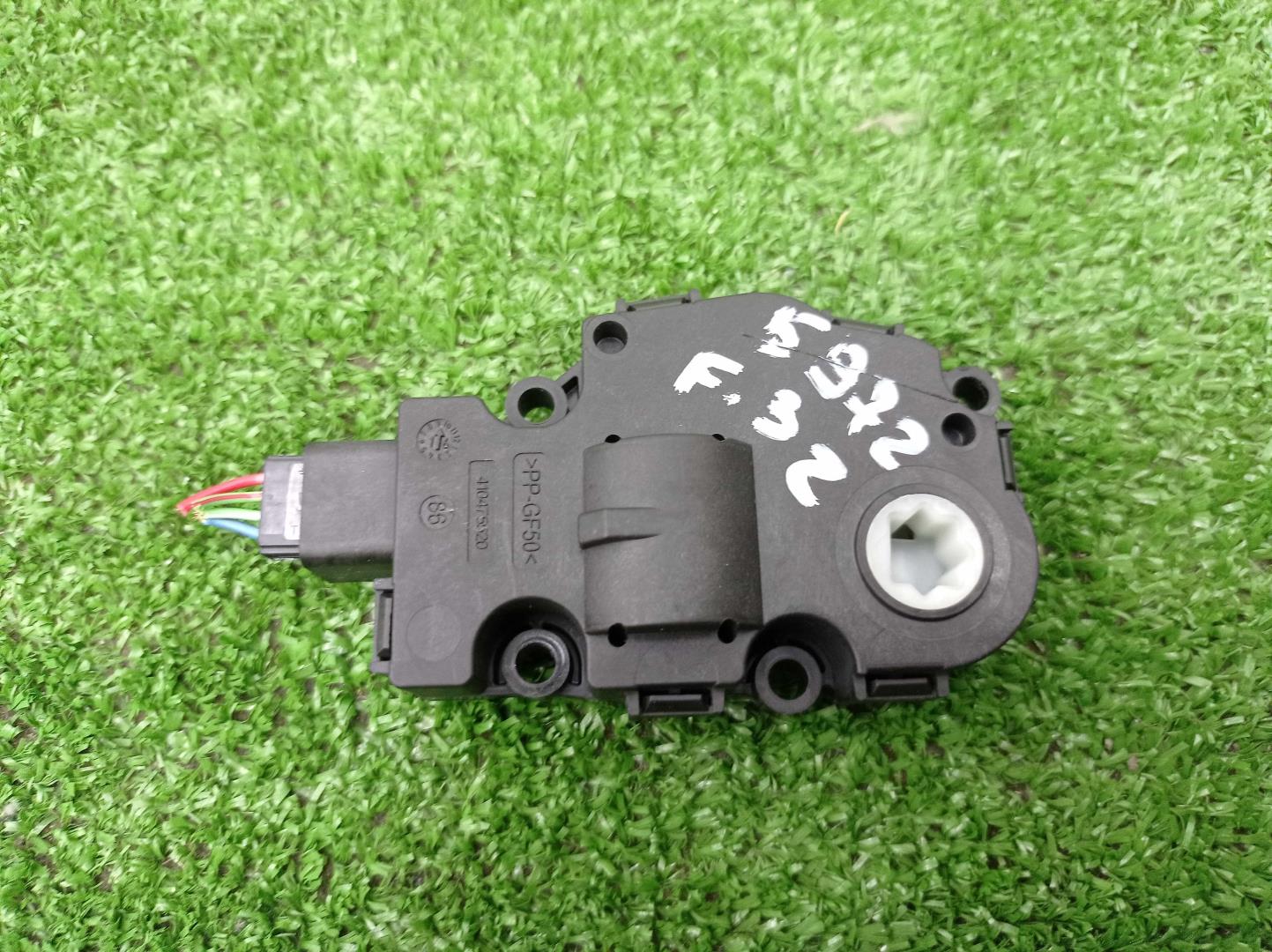 Моторчик заслонки печки