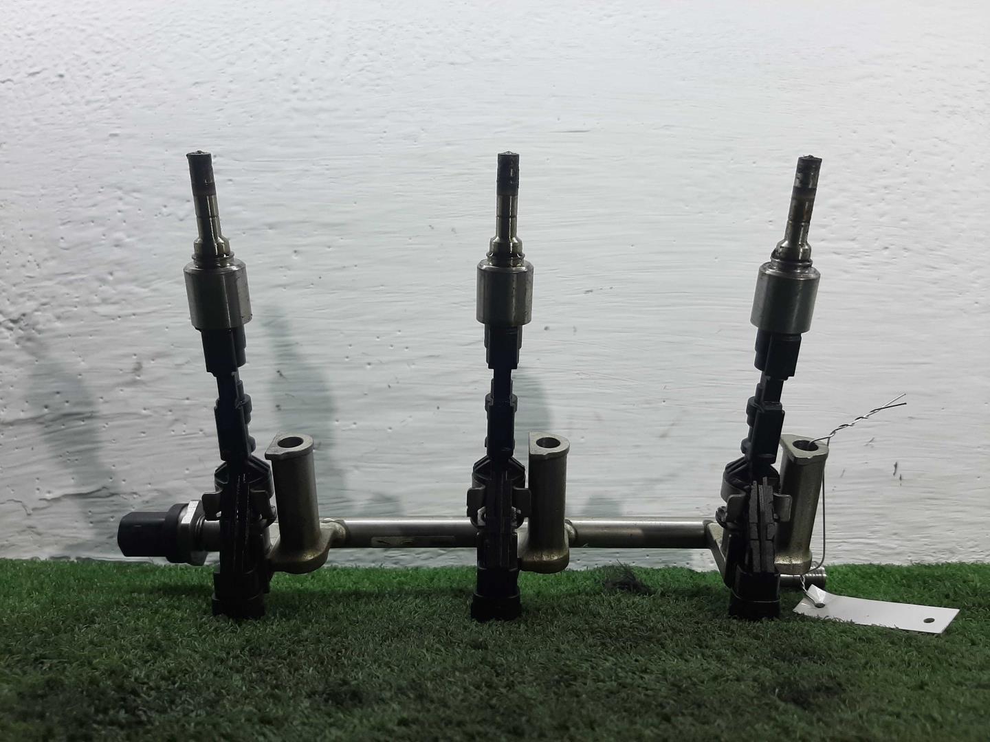 Рейка топливная (рампа)