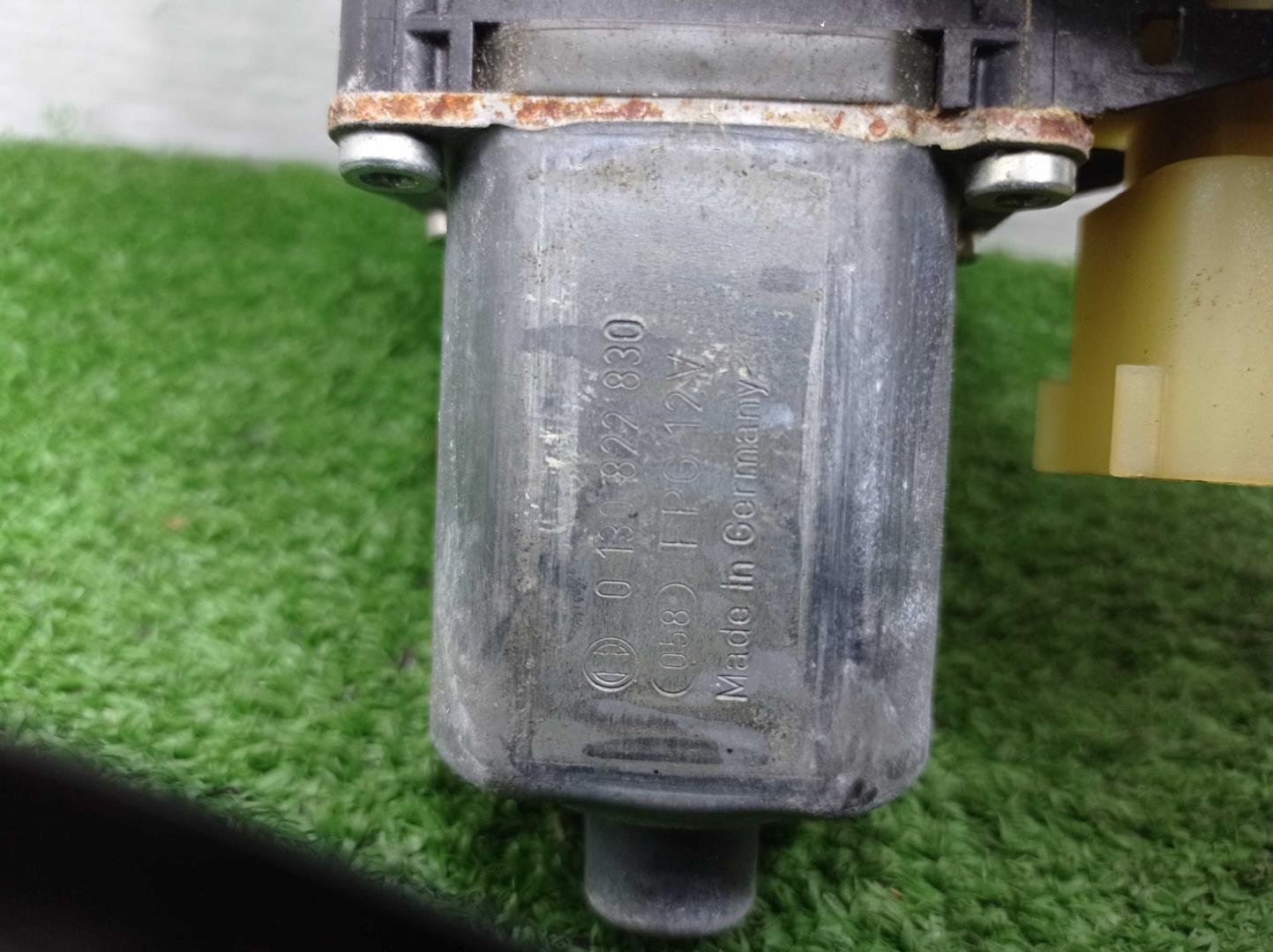 Стеклоподъемник электр. передний левый