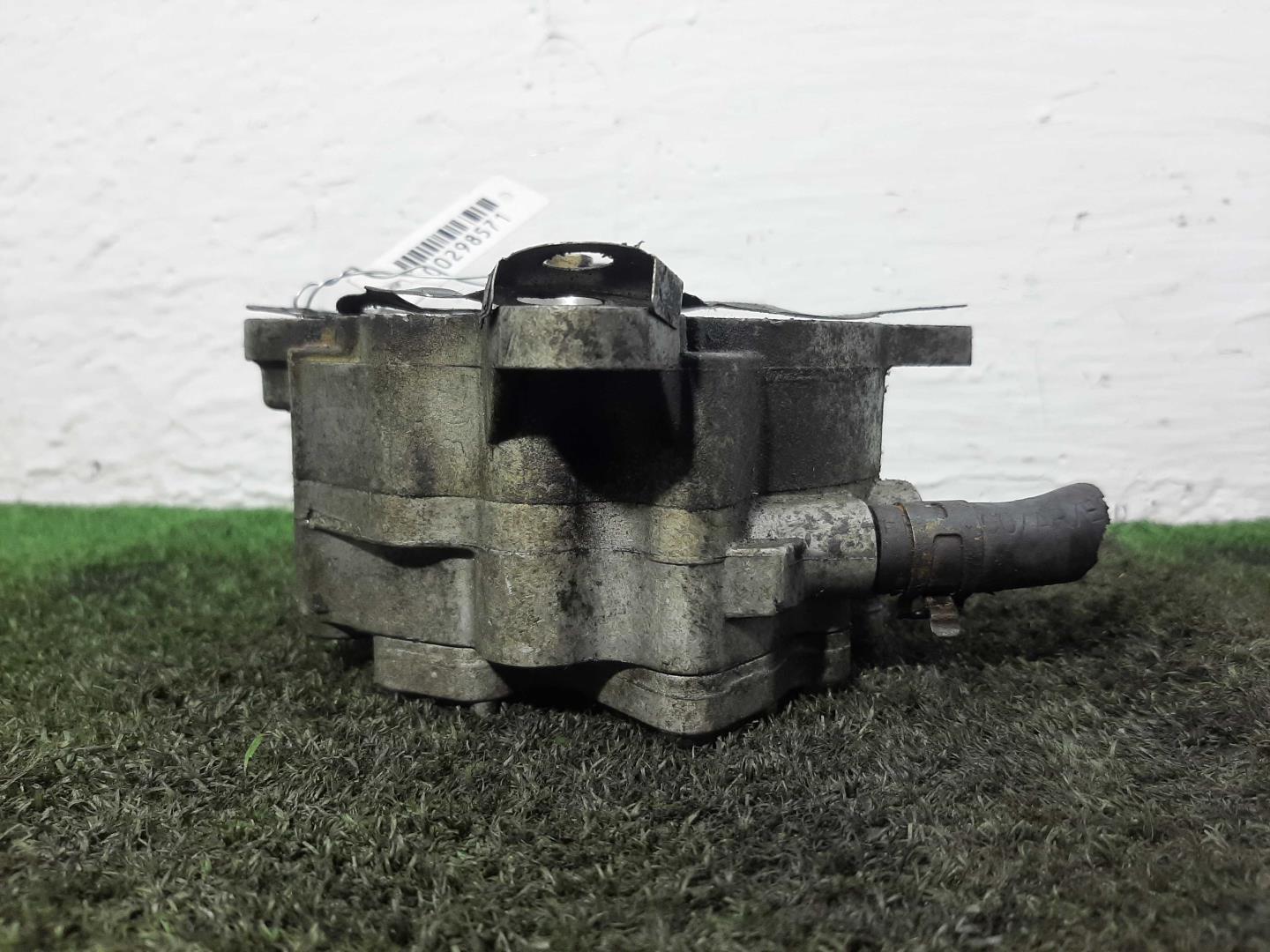 Насос вакуумный