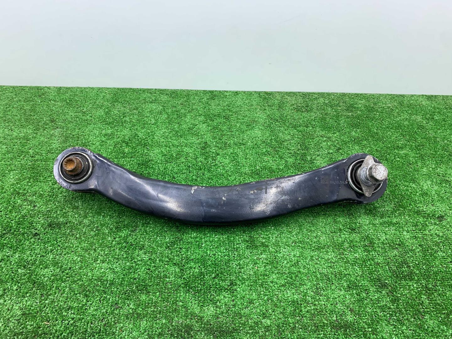 Рычаг задний правый